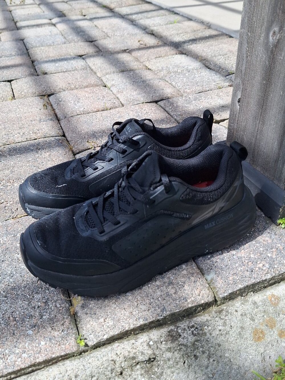 Women Sketchers max couching SKX